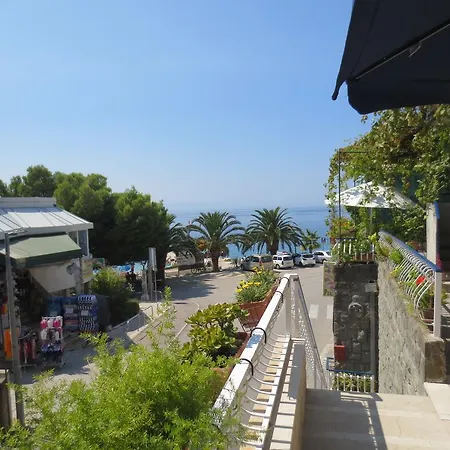 Hilda 아파트 *